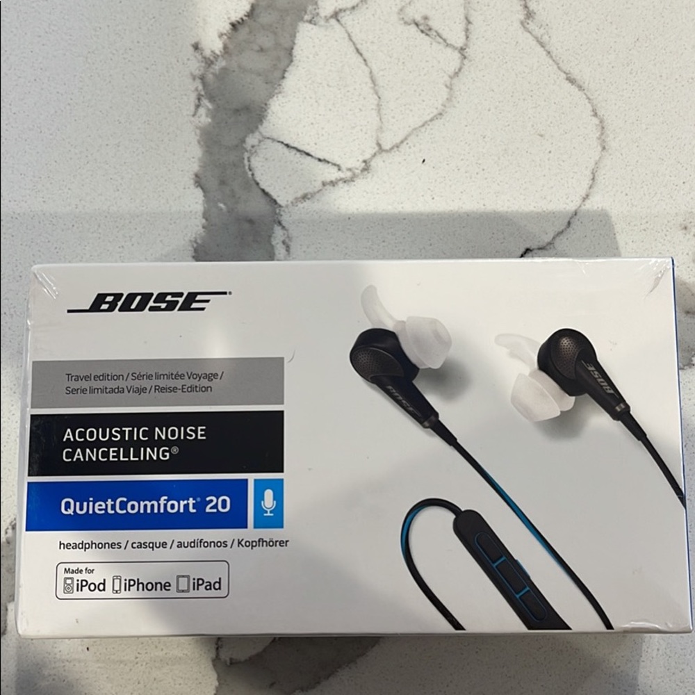 NEW! BOSE acoustic noise cancelling ear buds